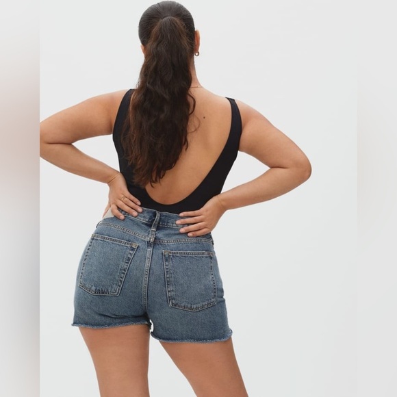 NWT Everlane Women’s The Relaxed 90’s Denim Shorts in Blue Size 30 - Picture 4 of 14